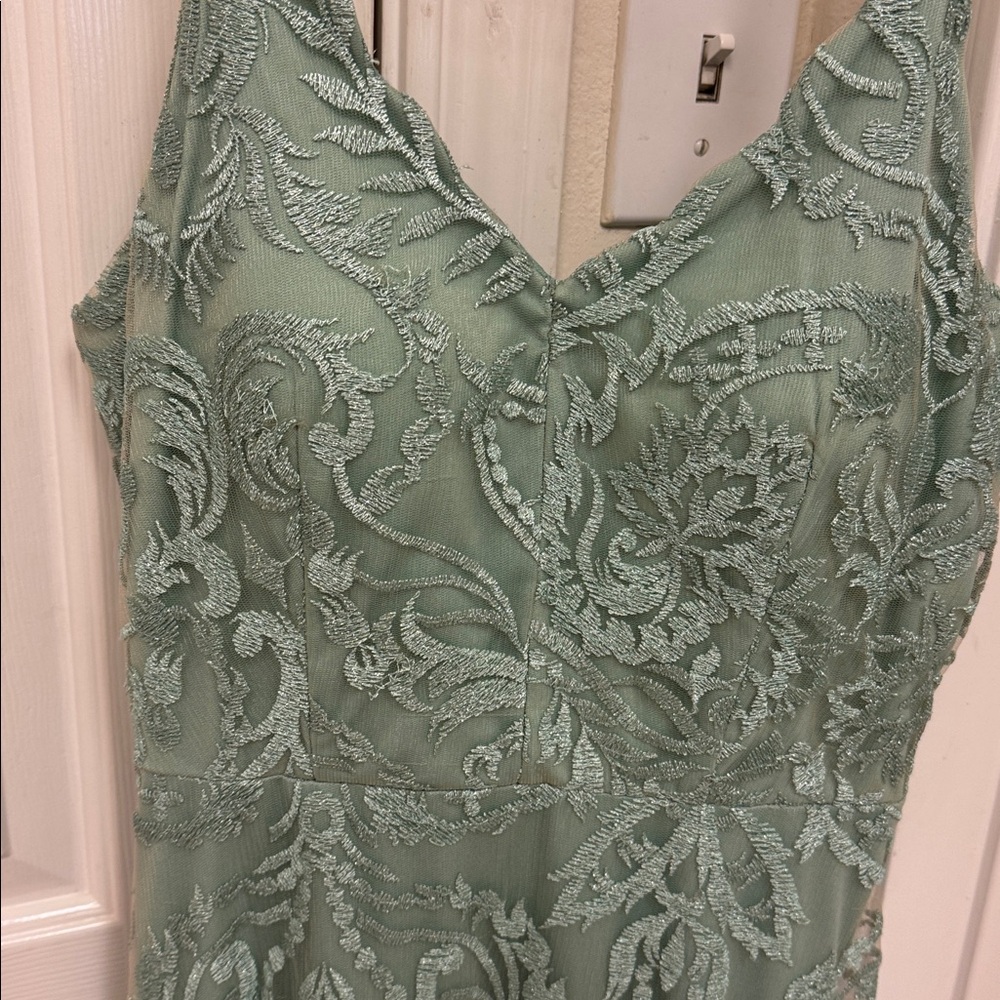 Jodi Kristopher Sage Green Lace Maxi Dress with Spaghetti Straps good condition - Picture 4 of 4